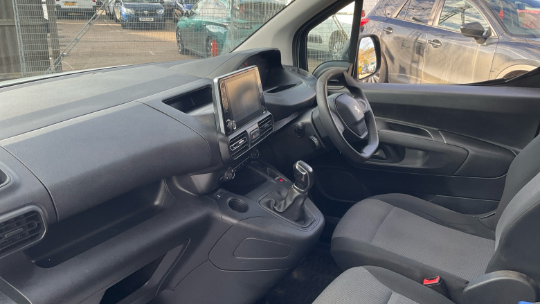 Peugeot Partner Standard Diesel 1000 1.5 BlueHDi 100 Professional Van